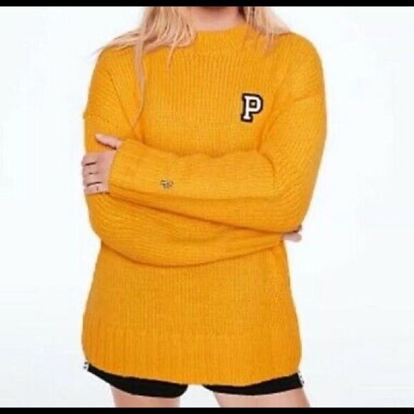 VS Pink  Crew Neck Logo Sweater pullover Large - Picture 1 of 6